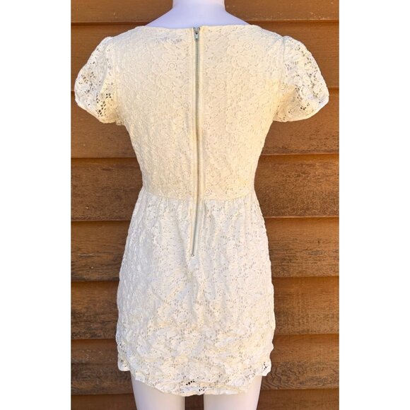 Forever 21 Womens Ivory Lace Short Sleeve Mini Dress Size M - Picture 4 of 8